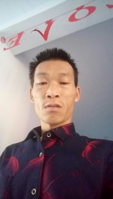 向阳的第一张照片--滨州闪婚服务中心