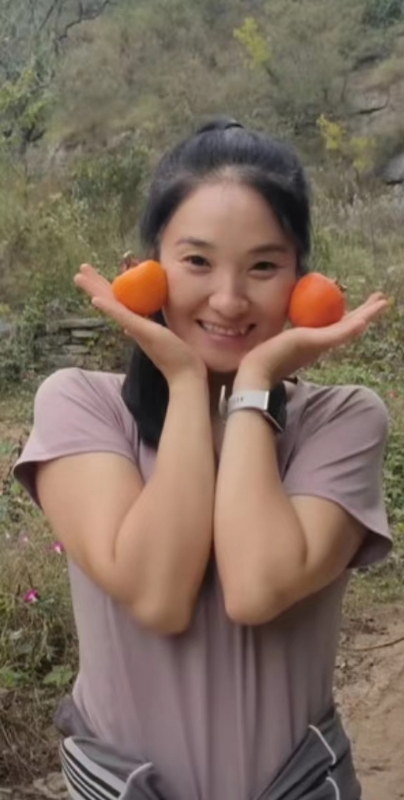 幼儿园园长的第一张照片--滨州闪婚服务中心