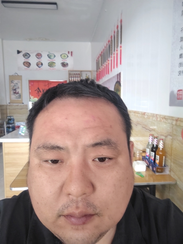 风云鹏的第一张照片--滨州闪婚服务中心