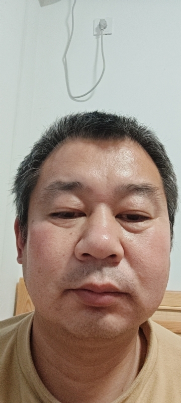 龙万的第一张照片--滨州闪婚服务中心